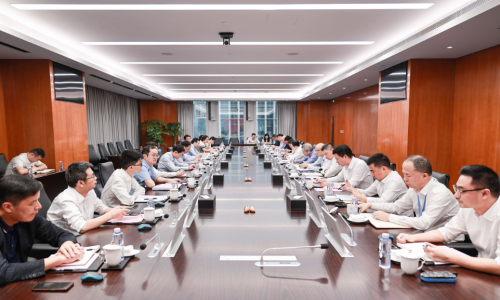 財(cái)政部資環(huán)司司長(zhǎng)郜進(jìn)興一行蒞臨桐昆調(diào)研并召開(kāi)排污權(quán)有償使用座談會(huì)